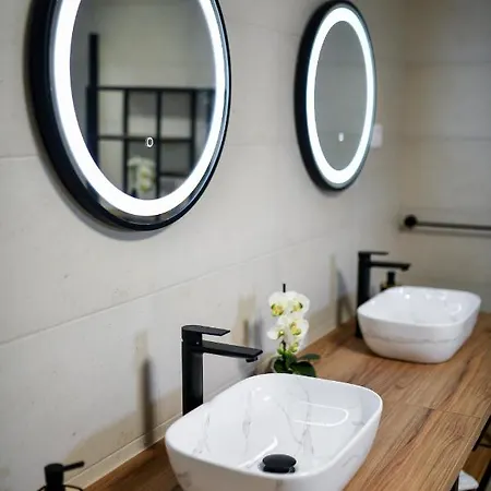 Nyaraló Kate Pašman