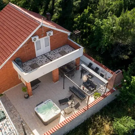 Kate Feriehus Pašman